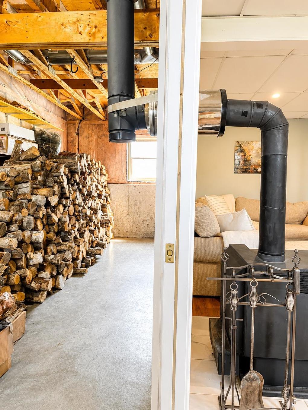 207 North Drive, Summerside, PE - Indoor Photo Showing Basement