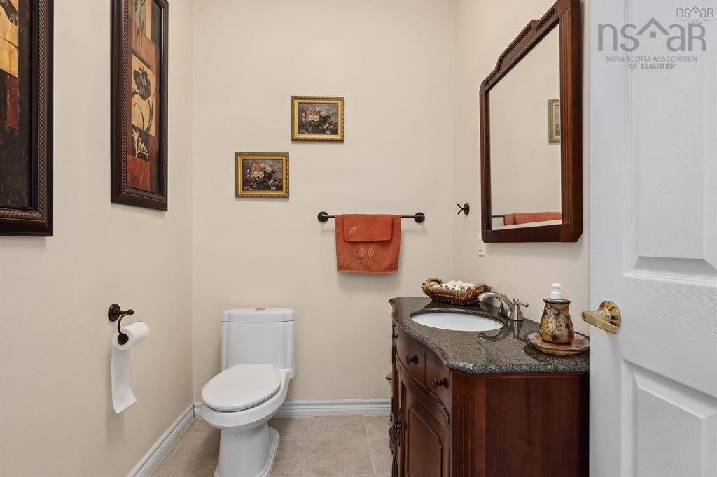 31 Grebe Avenue, Timberlea, NS - Indoor Photo Showing Bathroom