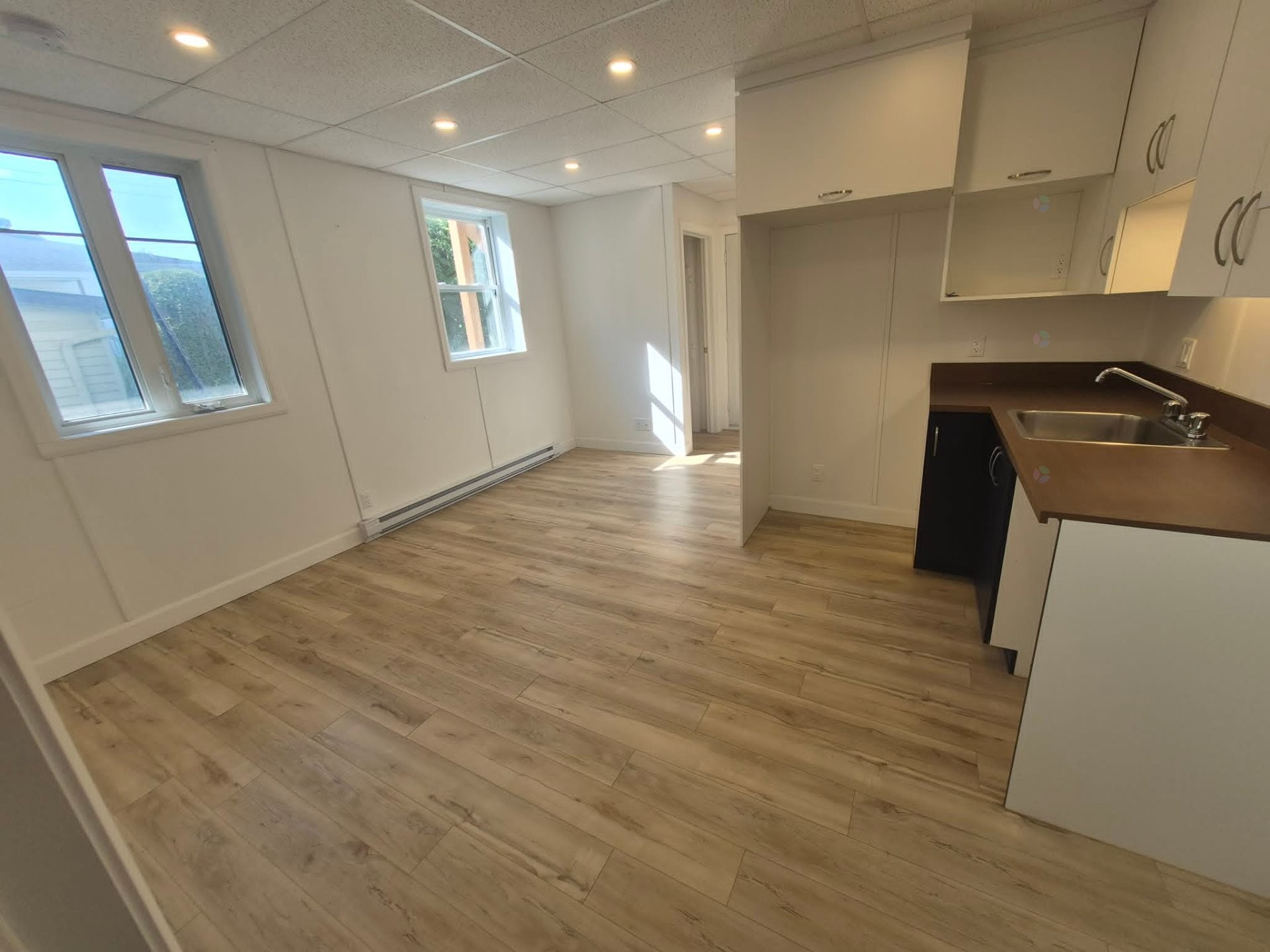 Kitchen - 70 Rue Lapointe, Clermont, QC - Indoor