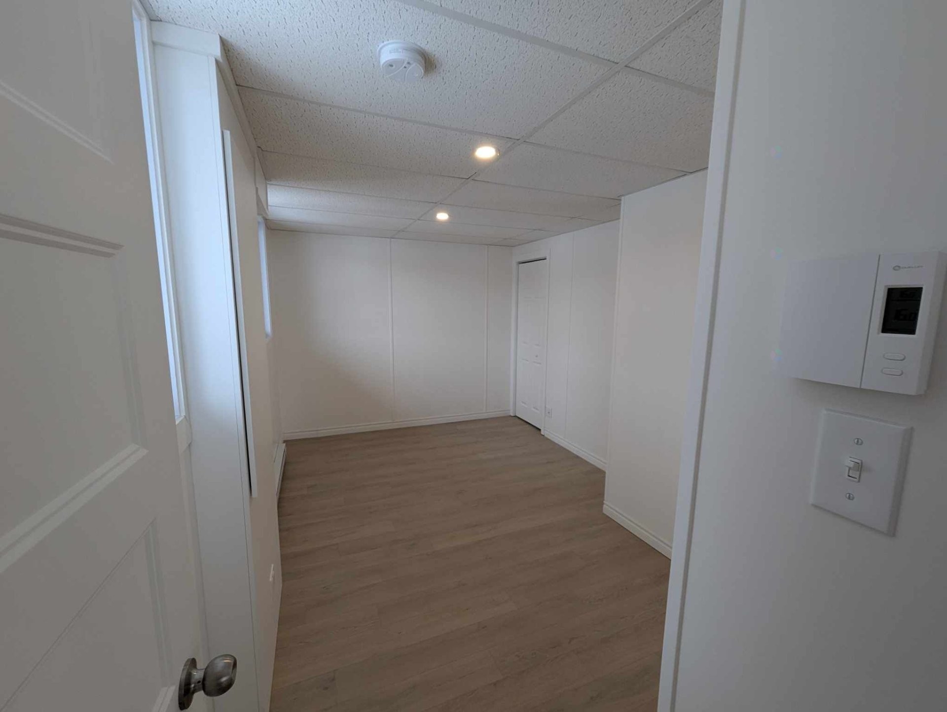 Bedroom - 70 Rue Lapointe, Clermont, QC - Indoor