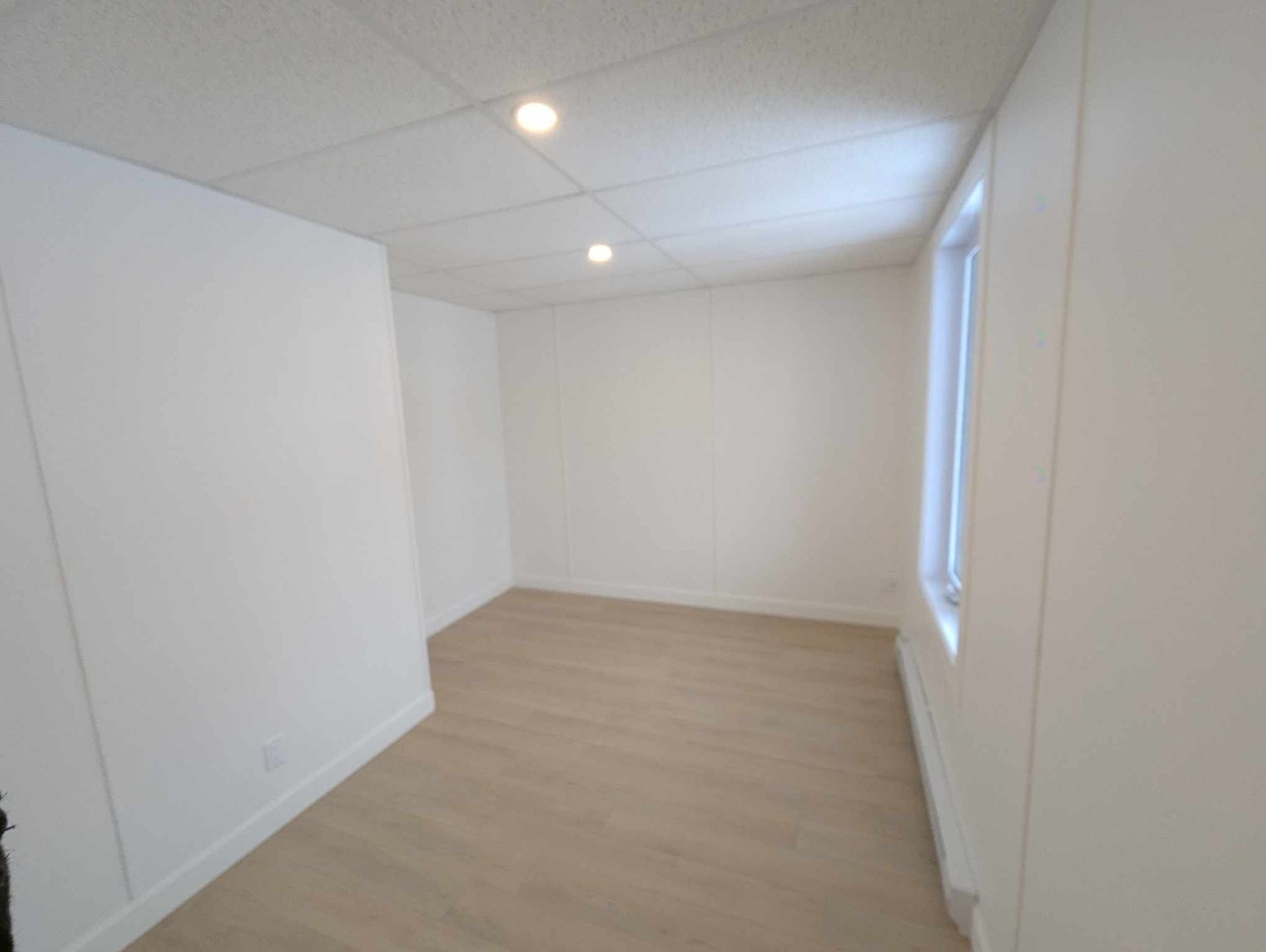 Bedroom - 70 Rue Lapointe, Clermont, QC - Indoor Photo Showing Other Room