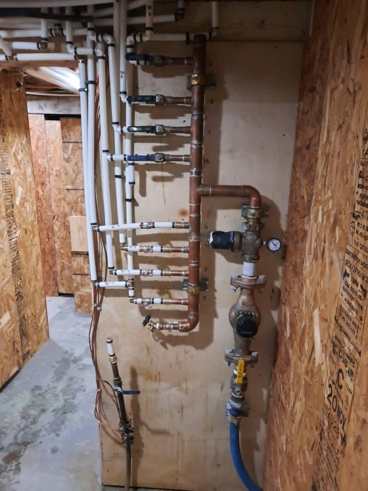 Other - 70 Rue Lapointe, Clermont, QC - Indoor Photo Showing Other Room