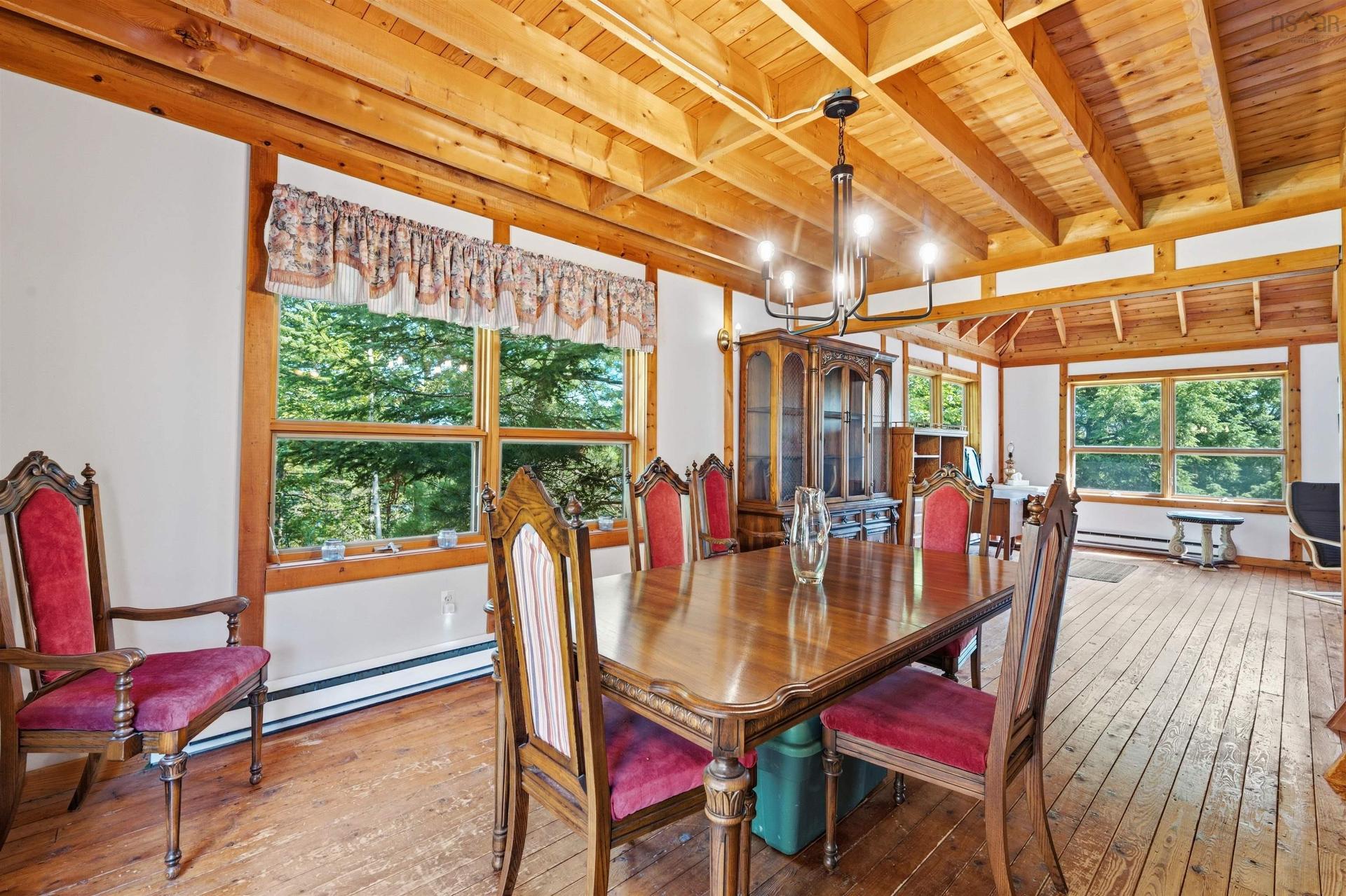 397 Chalet Drive, Vaughan, NS - Indoor Photo Showing Dining Room
