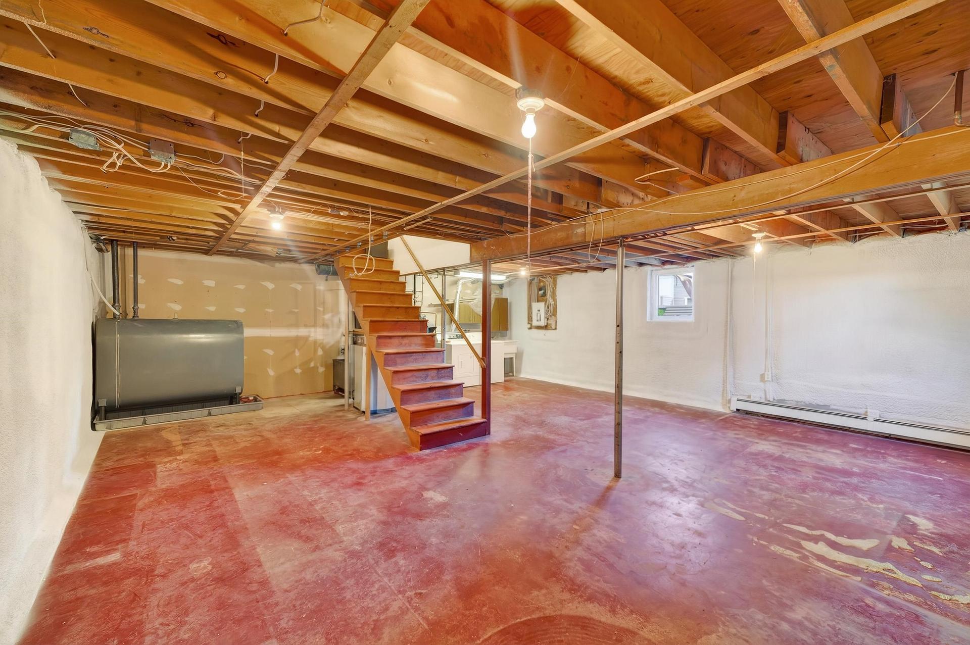 146 Lefurgey Avenue, Summerside, PE - Indoor Photo Showing Basement