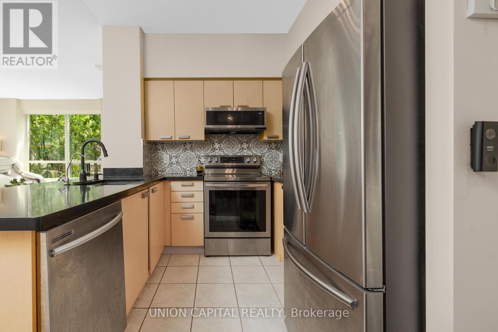 102 - 48 Suncrest Boulevard, Markham, ON