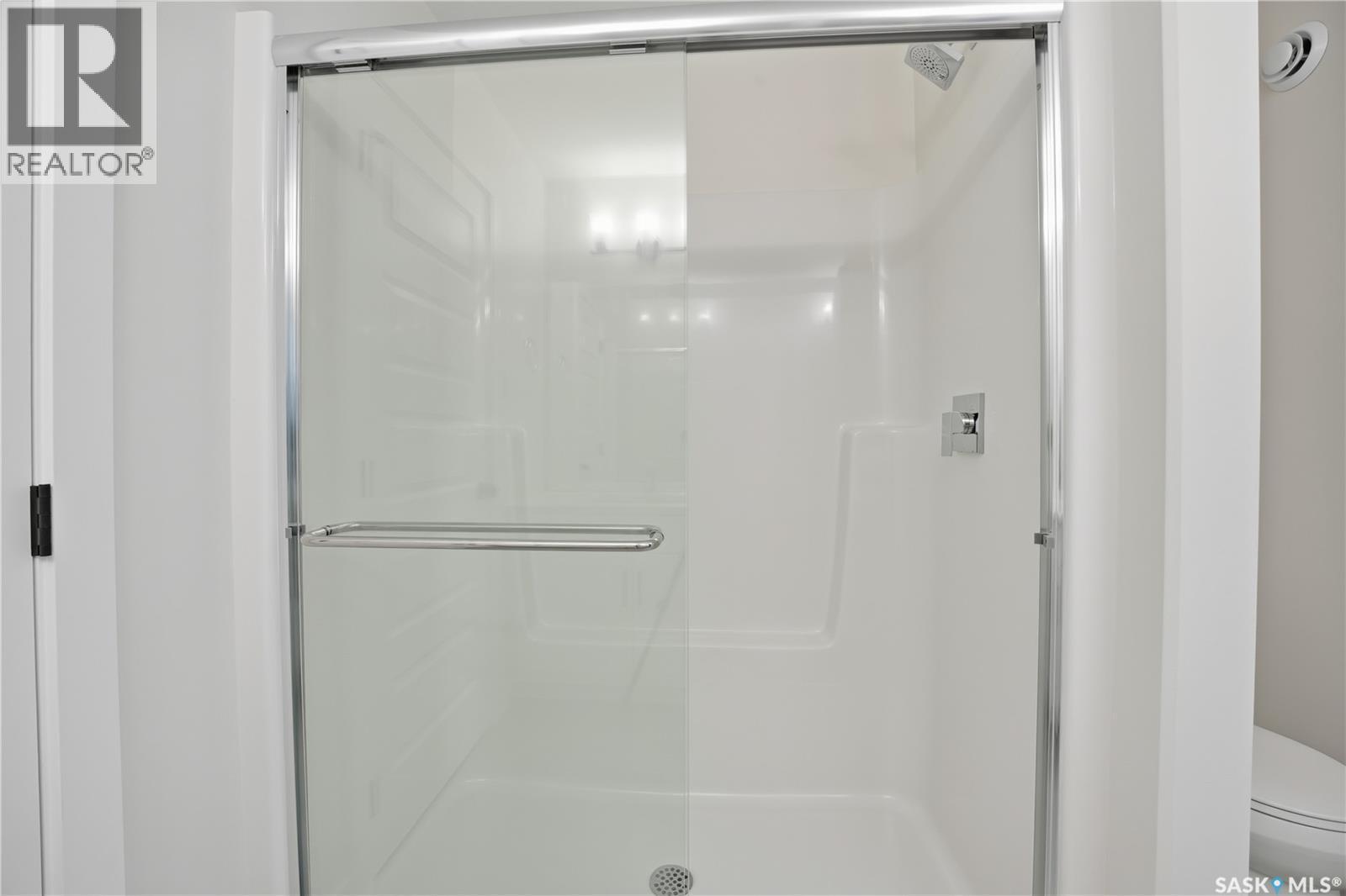 692 Nazarali Lane, Saskatoon, SK - Indoor Photo Showing Bathroom