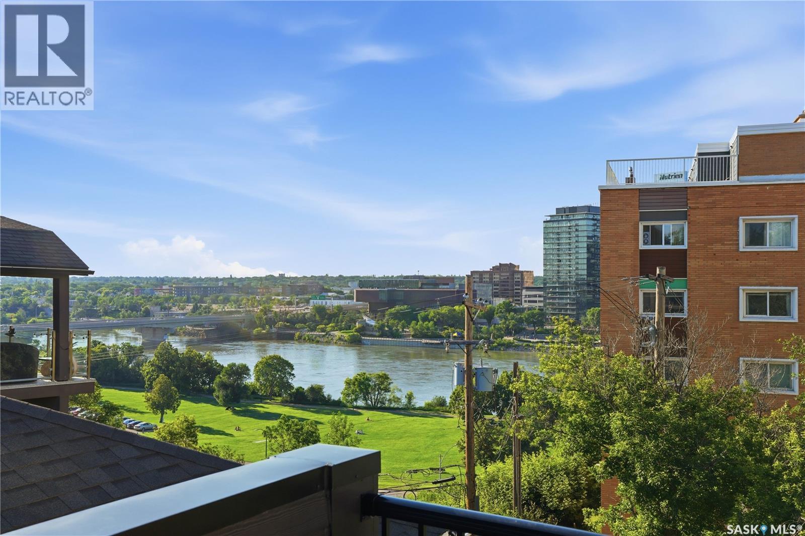 317 11Th Street E, Saskatoon, SK - Outdoor With Body Of Water