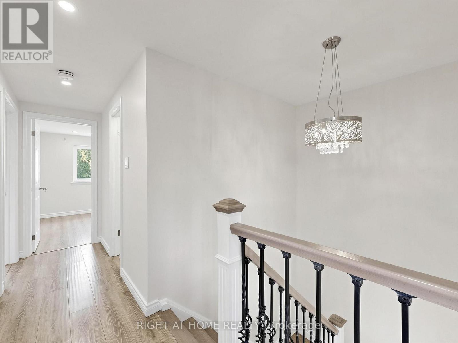148 Sexton Crescent, Toronto, ON - Indoor Photo Showing Other Room