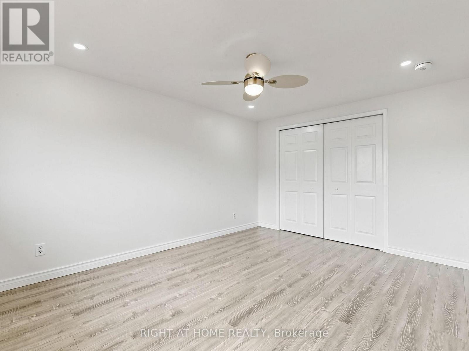 148 Sexton Crescent, Toronto, ON - Indoor Photo Showing Other Room