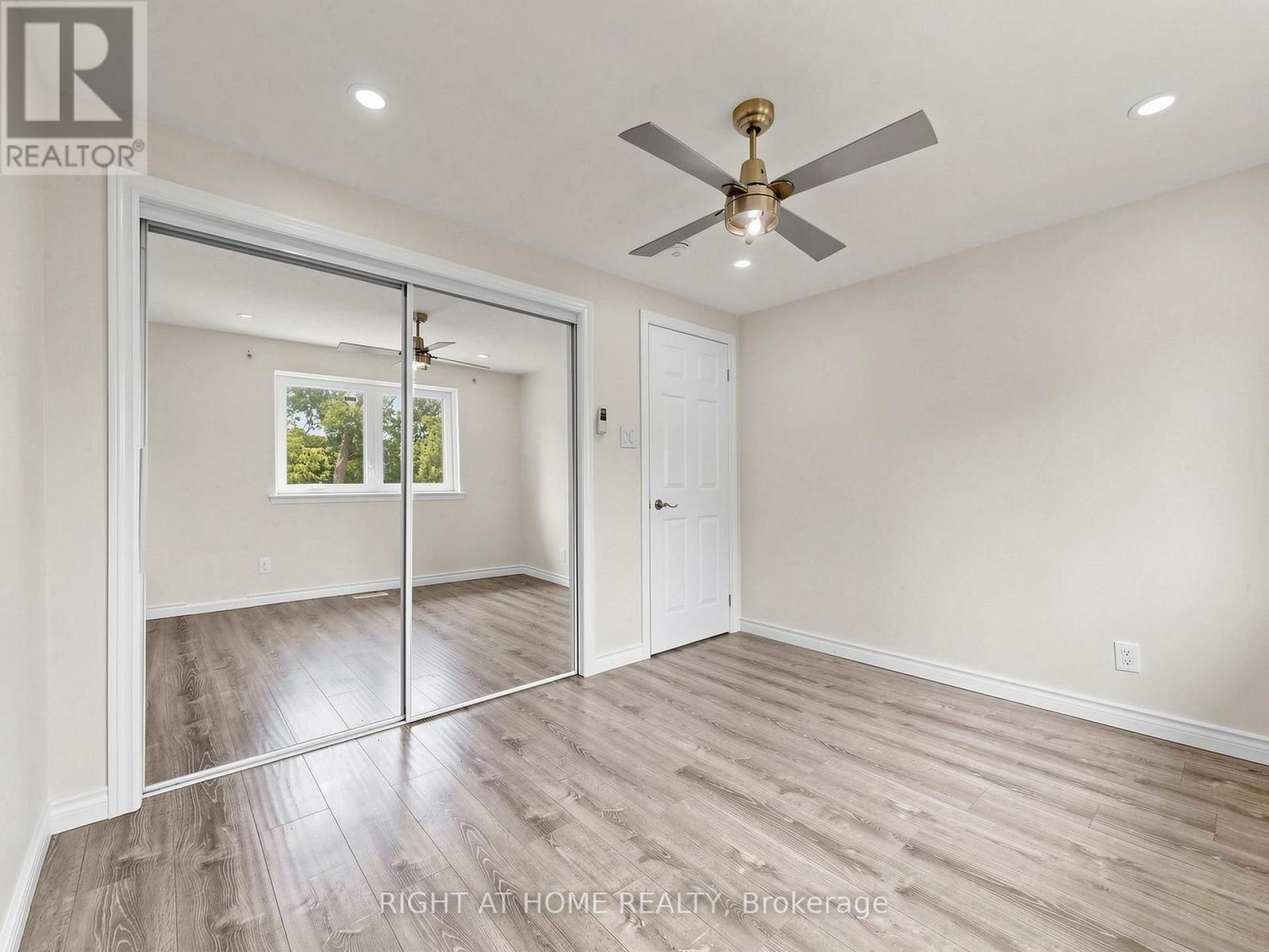148 Sexton Crescent, Toronto, ON - Indoor Photo Showing Other Room