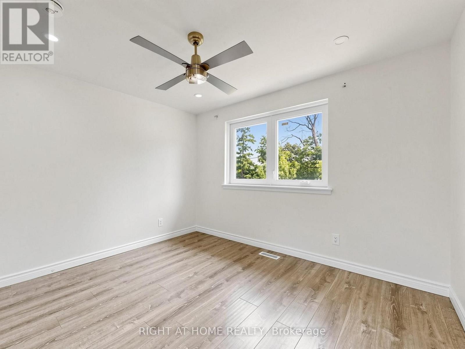 (Main) - 148 Sexton Crescent, Toronto, ON - Indoor Photo Showing Other Room