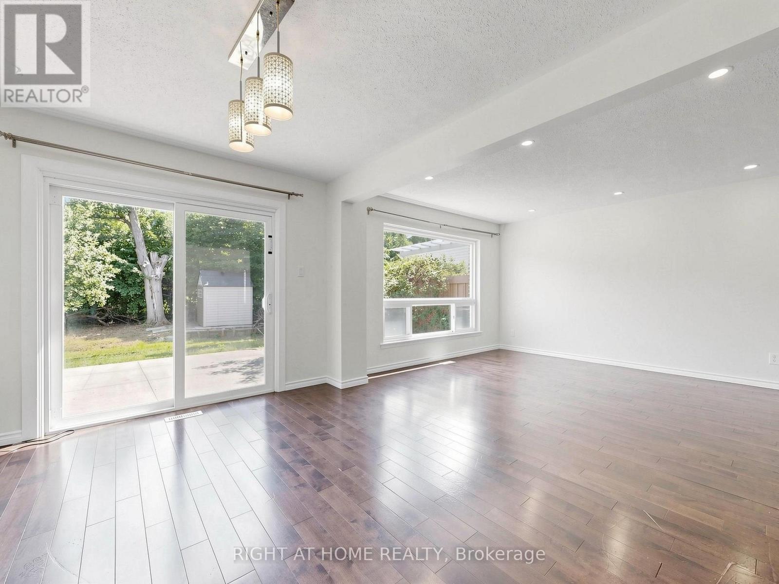 (Main) - 148 Sexton Crescent, Toronto, ON - Indoor