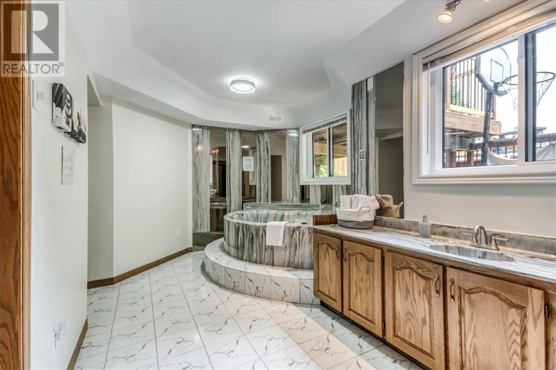 347 Moonrock, Sudbury, ON - Indoor