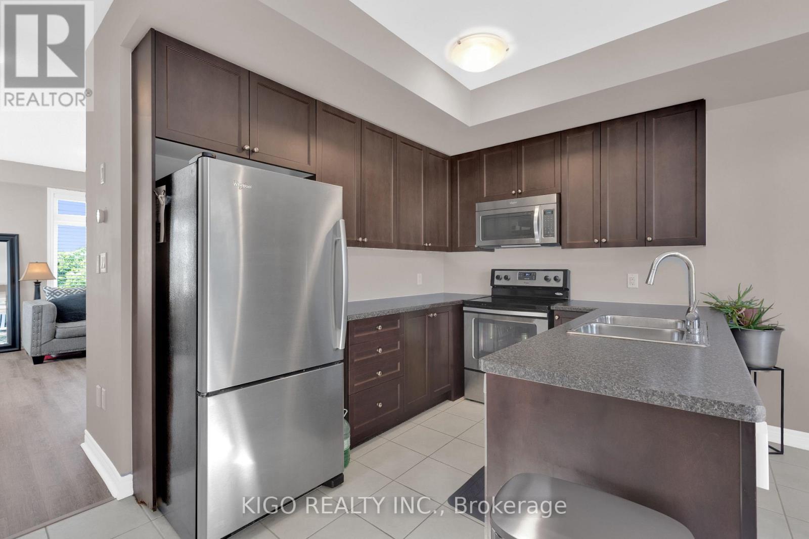 4119 Palermo Common, Burlington, ON - Indoor Photo Showing Kitchen With Stainless Steel Kitchen With Double Sink