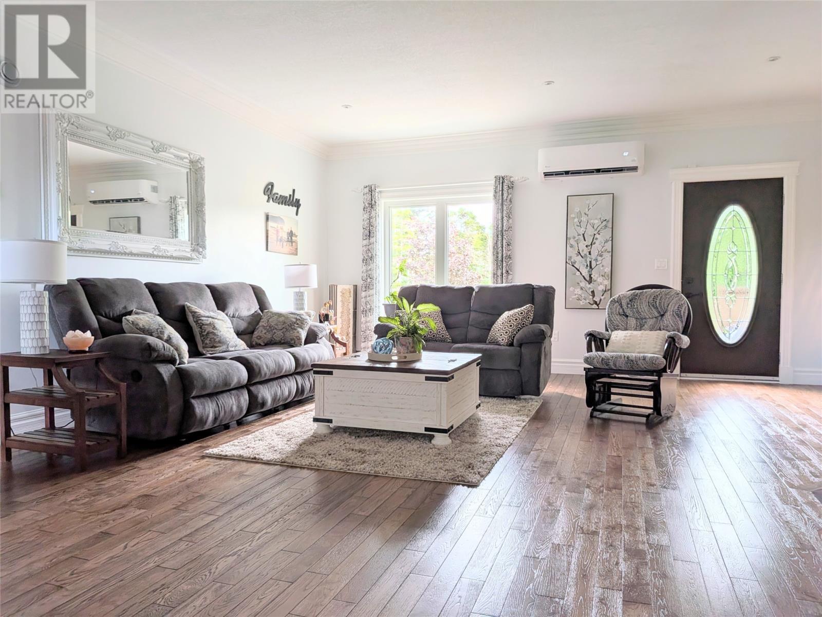 23 Seaside Drive, Kippens, NL - Indoor Photo Showing Living Room