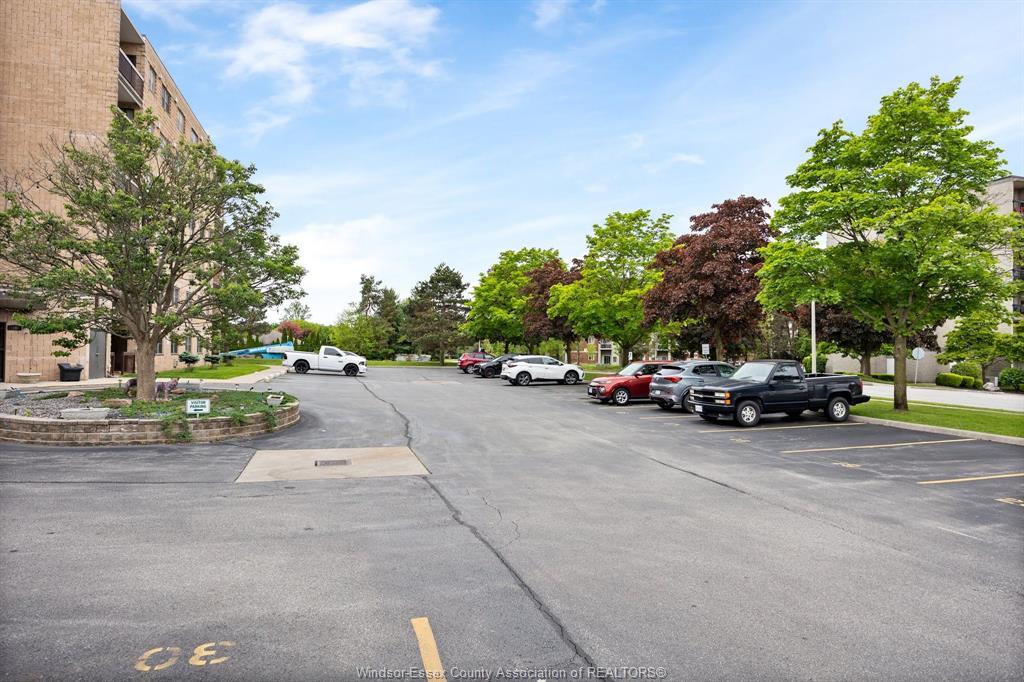 502-1905 Normandy, Lasalle, ON - Outdoor