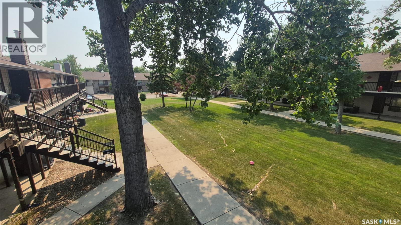 66 Gore Place, Regina, SK - Outdoor
