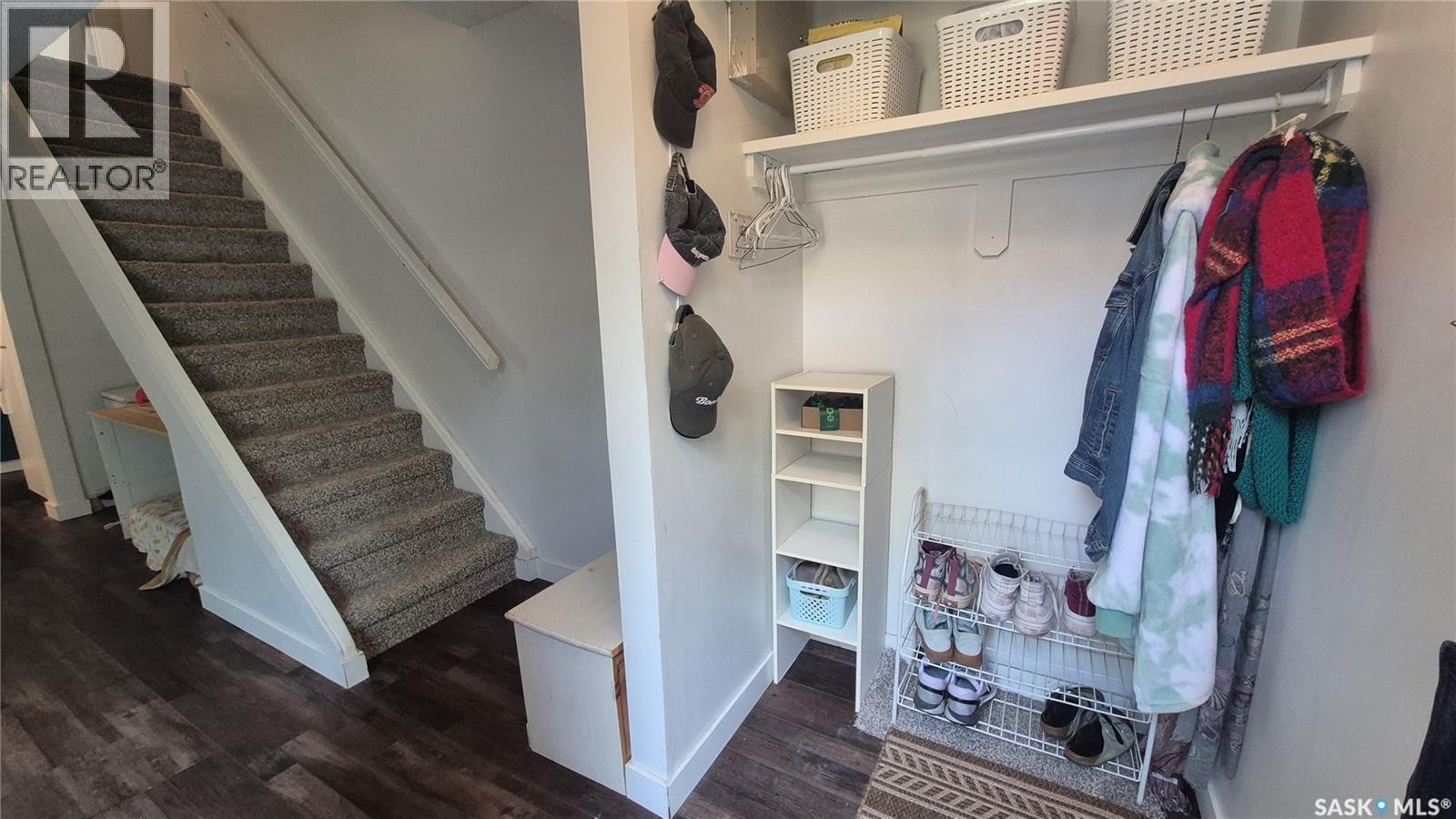 66 Gore Place, Regina, SK - Indoor