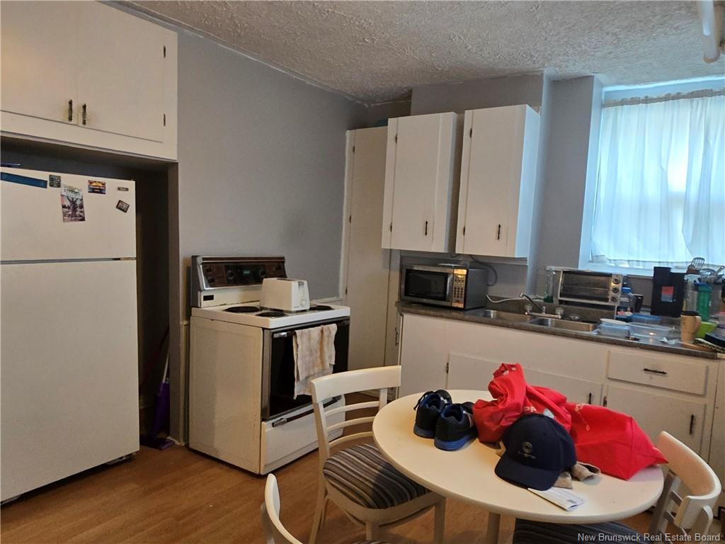 212 Douglas Ave, Saint John, NB - Indoor Photo Showing Kitchen