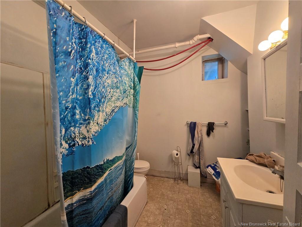 212 Douglas Ave, Saint John, NB - Indoor Photo Showing Bathroom