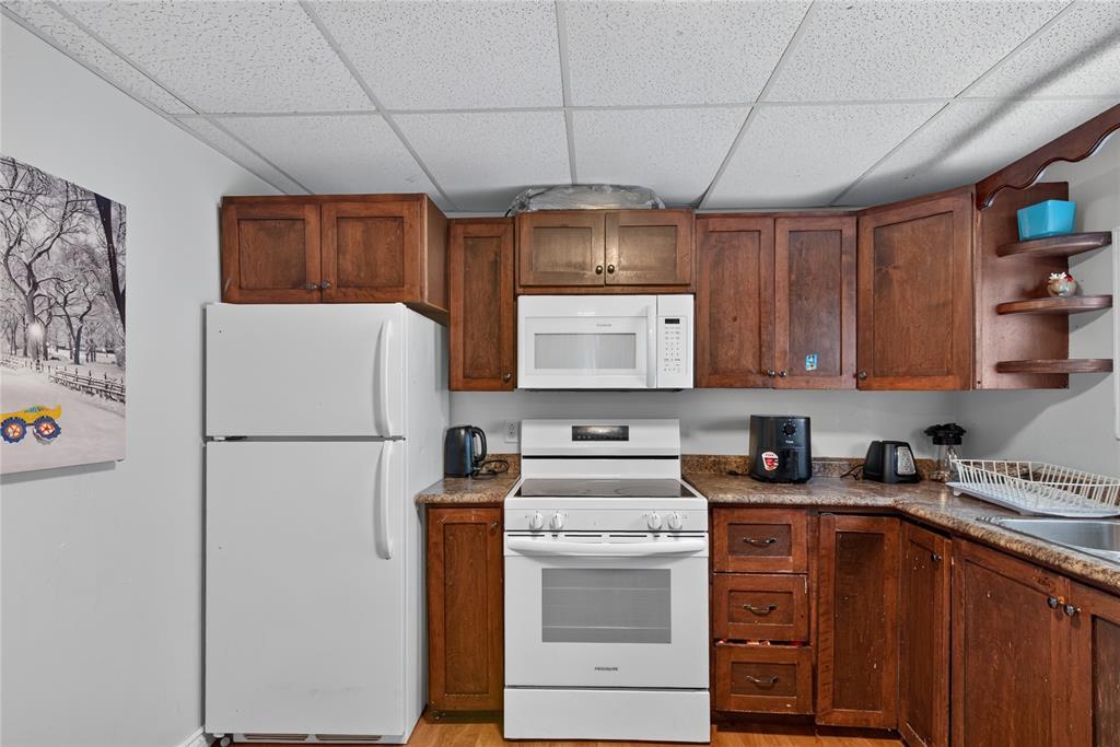 16 Hamilton Street, Gander, NL - Indoor Photo Showing Kitchen