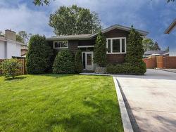 256 Fairbanks Crescent Thunder Bay, ON P7B 5L9