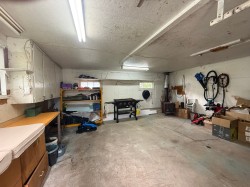 Garage - 
