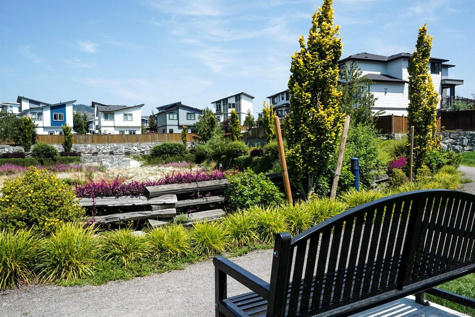 #306-1114 Samar Cres, Langford, BC - Outdoor