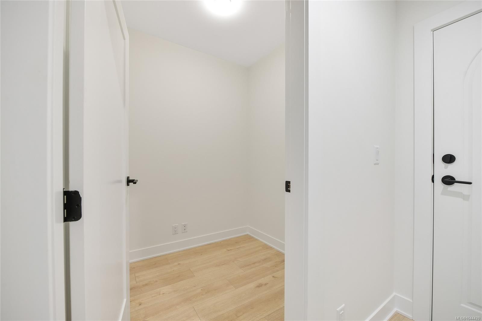 #304-1114 Samar Cres, Langford, BC - Indoor Photo Showing Other Room