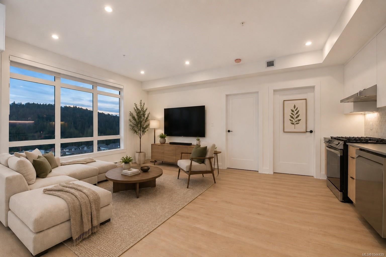 #304-1114 Samar Cres, Langford, BC - Indoor