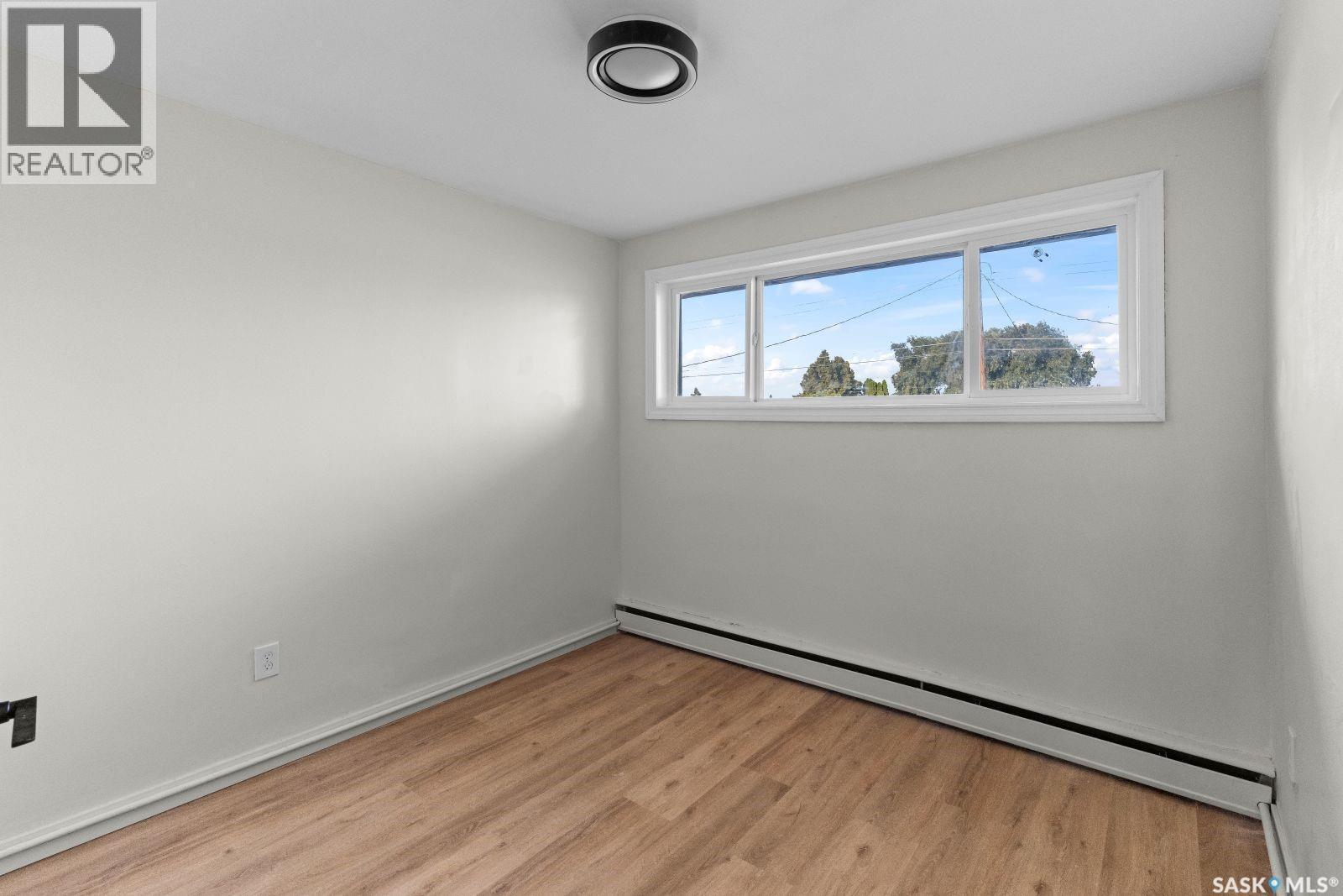 410 P Avenue N, Saskatoon, SK - Indoor Photo Showing Other Room