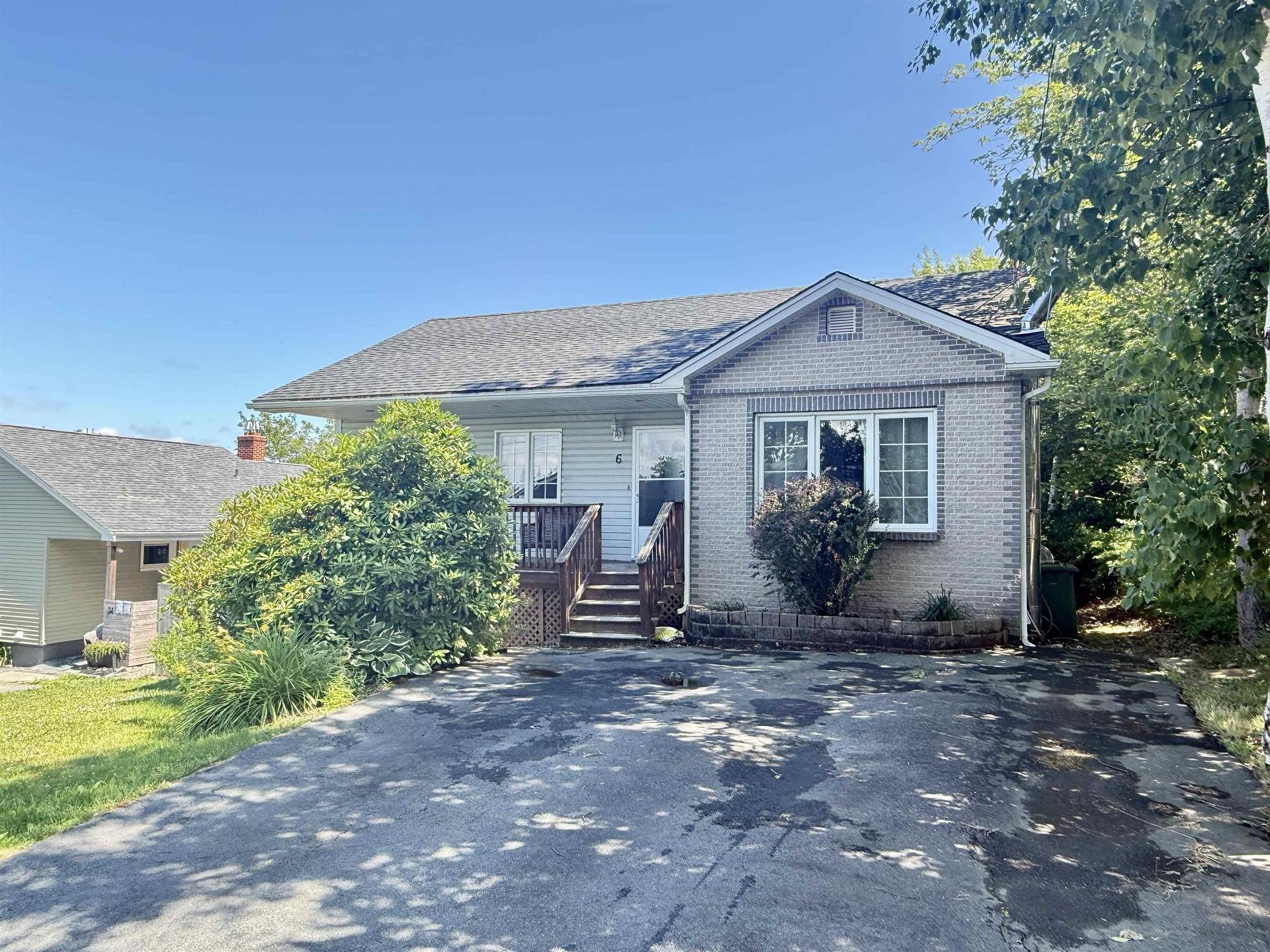 6 Beacon Street, Dartmouth, NS - Outdoor