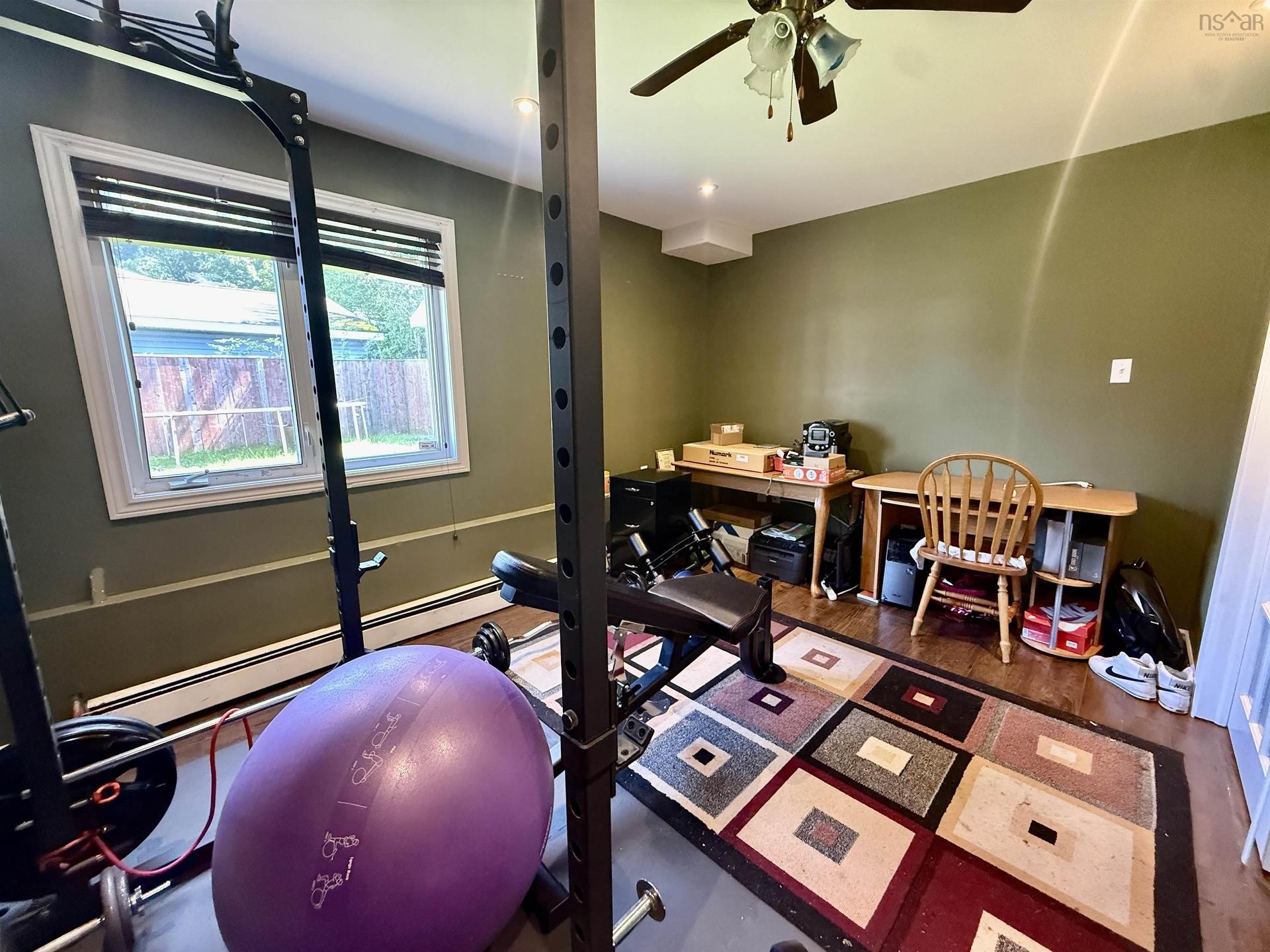 6 Beacon Street, Dartmouth, NS - Indoor