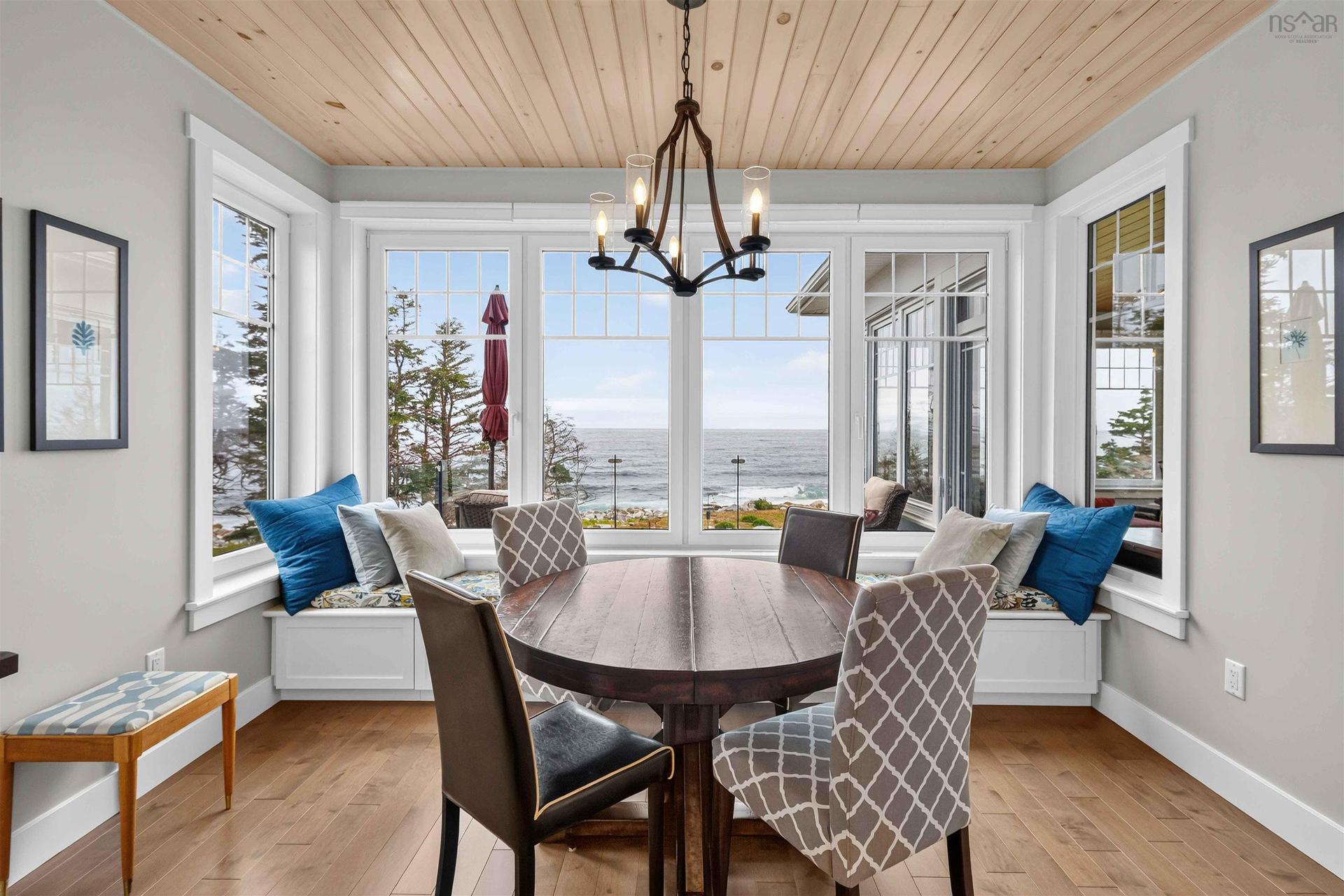 170 Edgewater Drive, White Point, NS - Indoor Photo Showing Dining Room