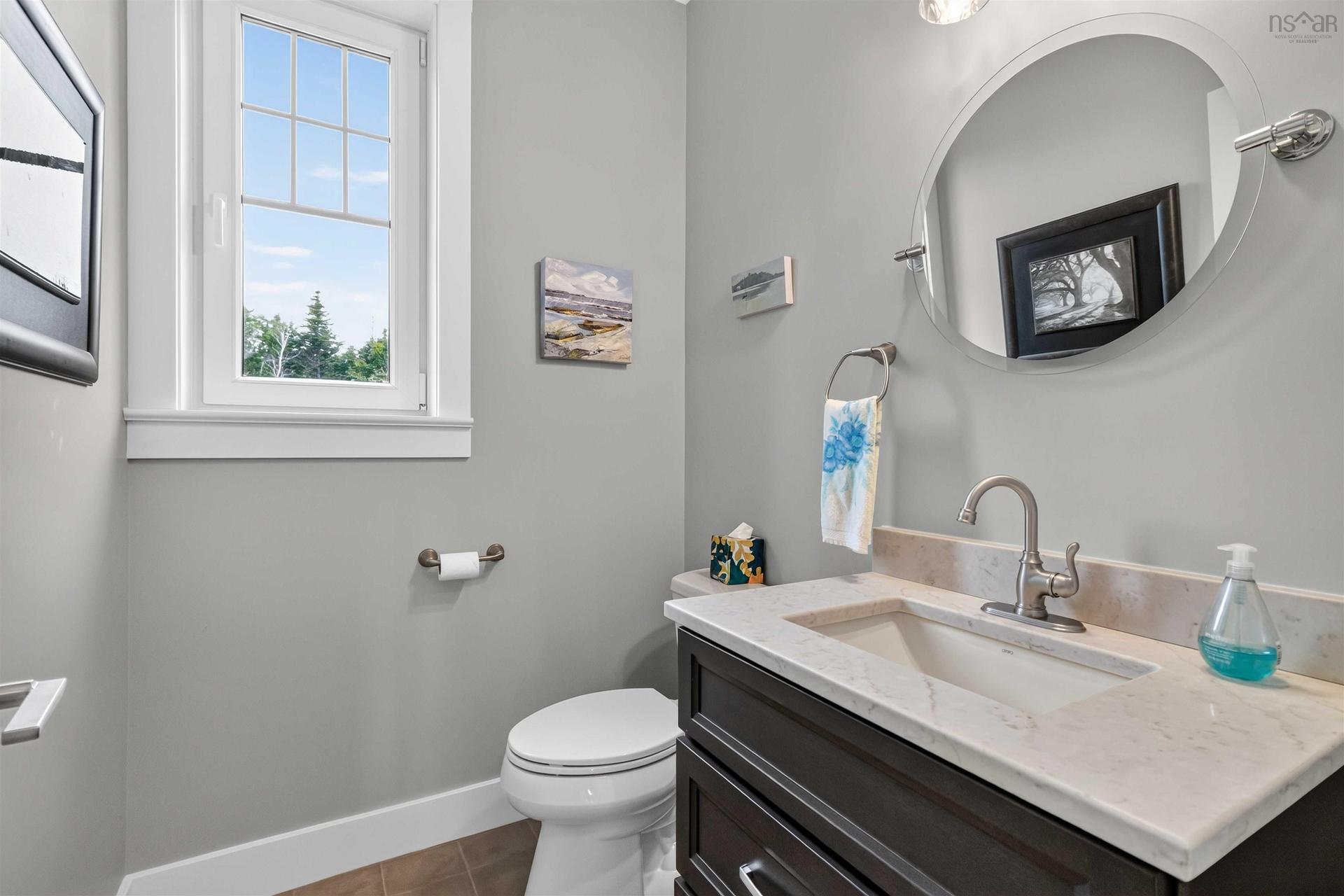 170 Edgewater Drive, White Point, NS - Indoor Photo Showing Bathroom