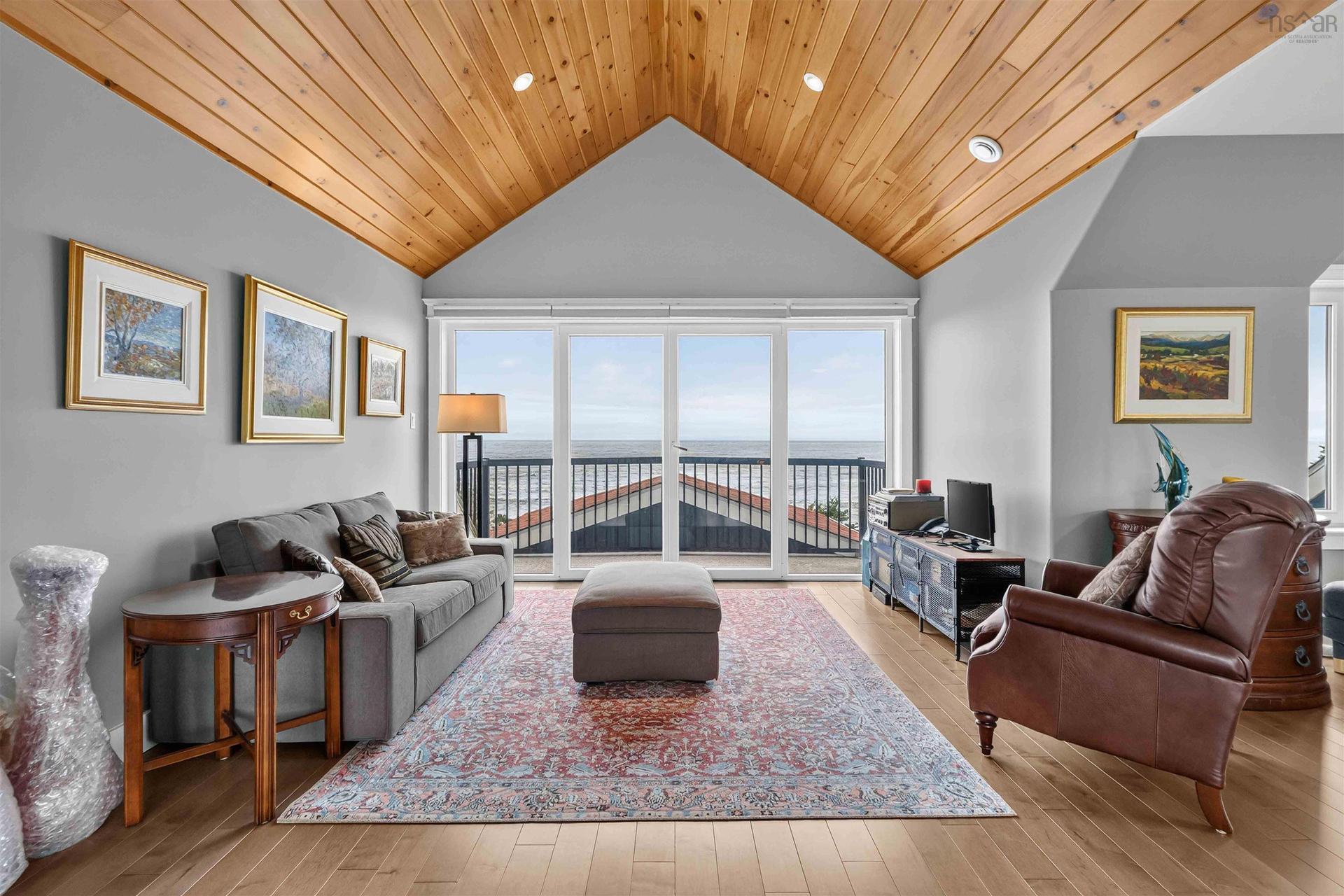 170 Edgewater Drive, White Point, NS - Indoor Photo Showing Living Room