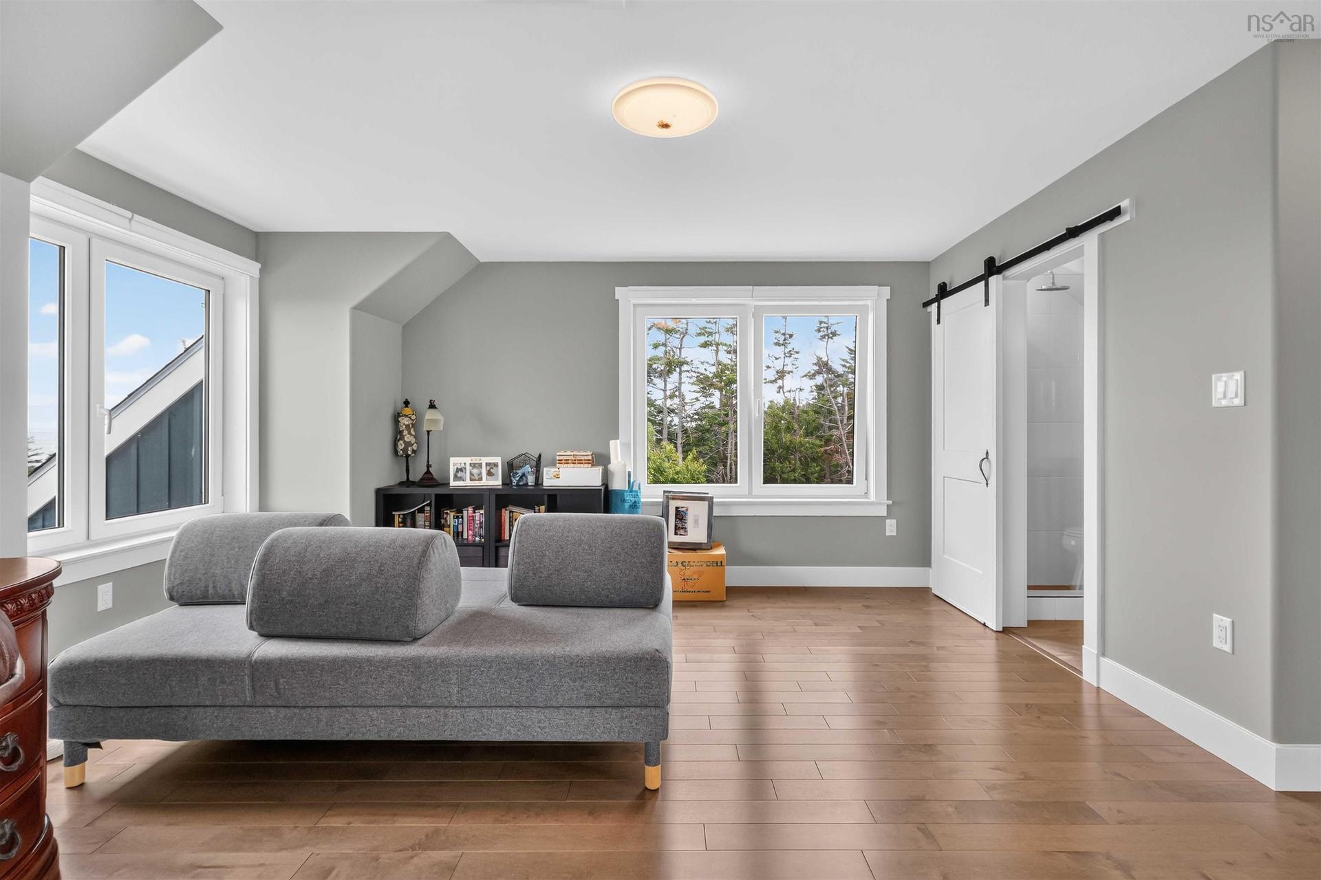 170 Edgewater Drive, White Point, NS - Indoor Photo Showing Living Room