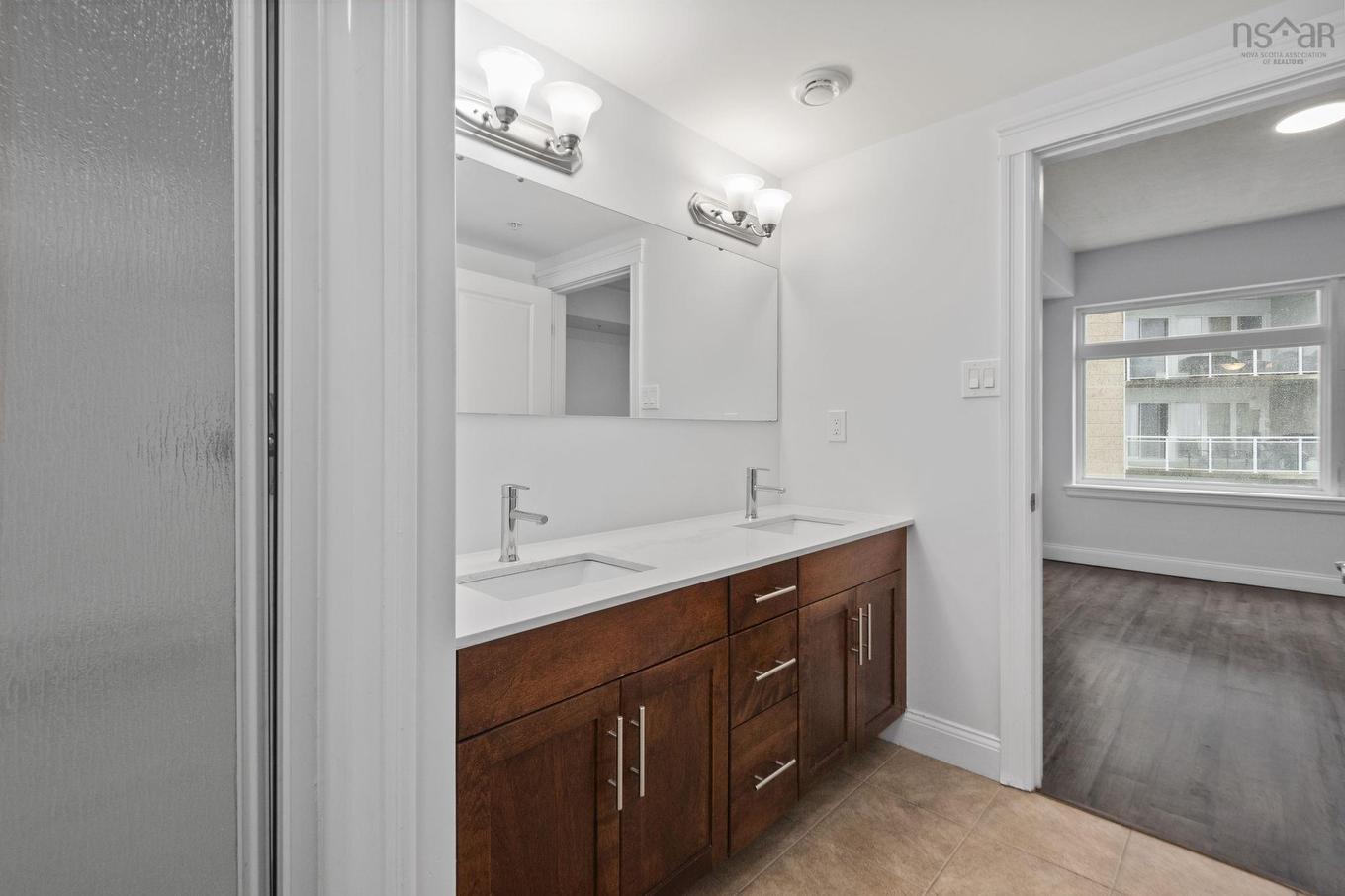 811 60 Walter Havill Drive, Halifax, NS - Indoor Photo Showing Bathroom