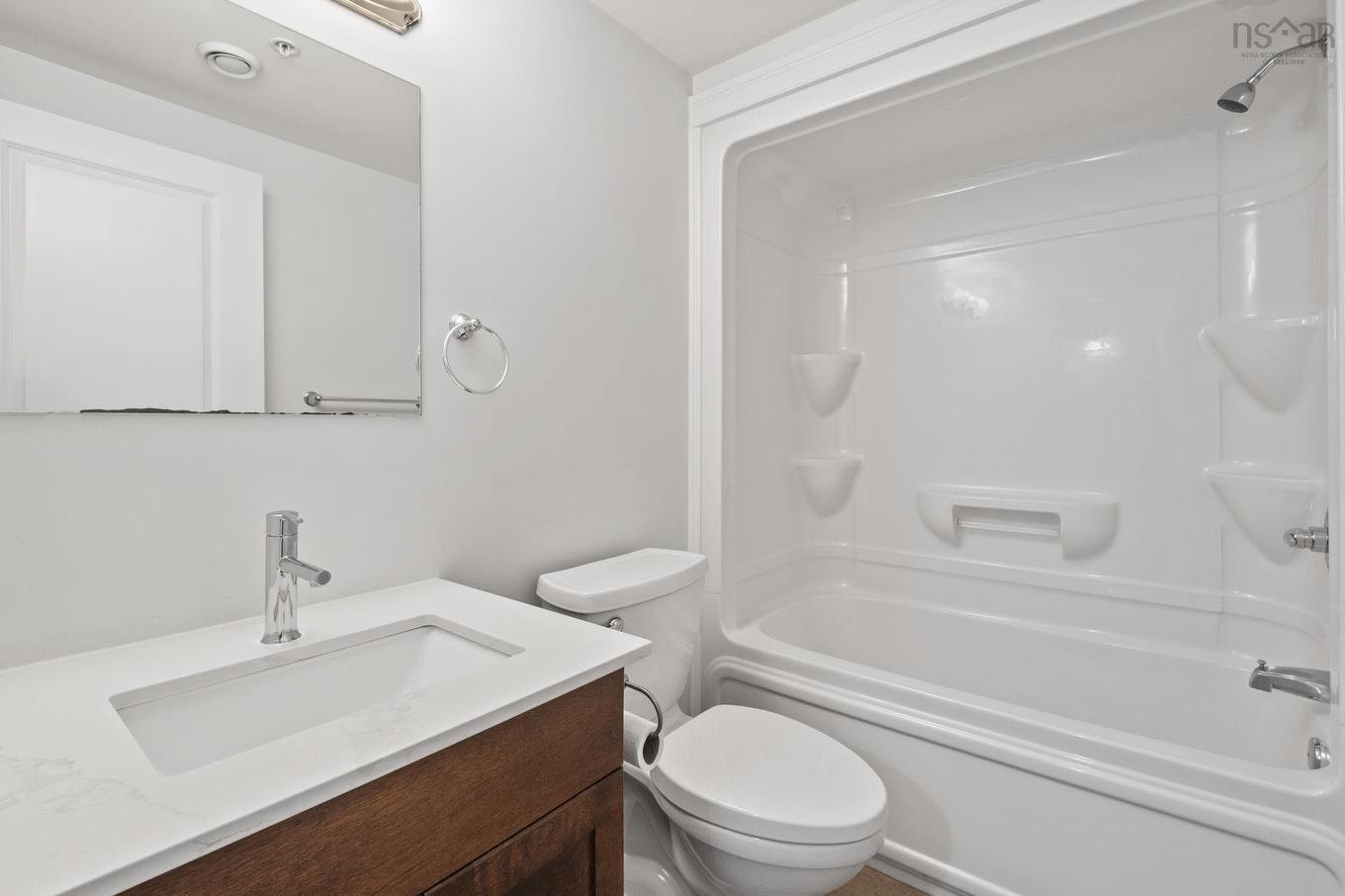 811 60 Walter Havill Drive, Halifax, NS - Indoor Photo Showing Bathroom