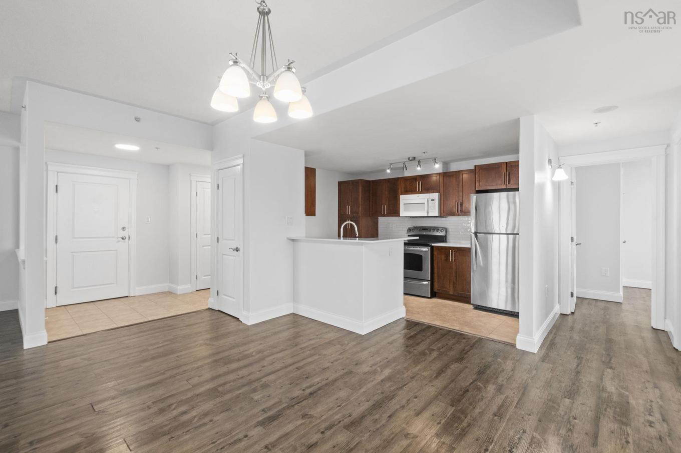 811 60 Walter Havill Drive, Halifax, NS - Indoor Photo Showing Kitchen