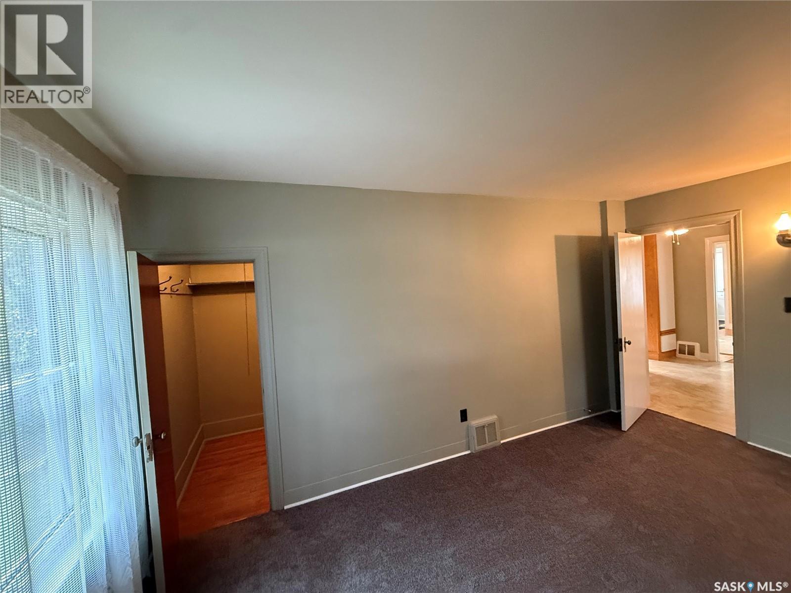 230 6Th Avenue W, Assiniboia, SK - Indoor Photo Showing Other Room