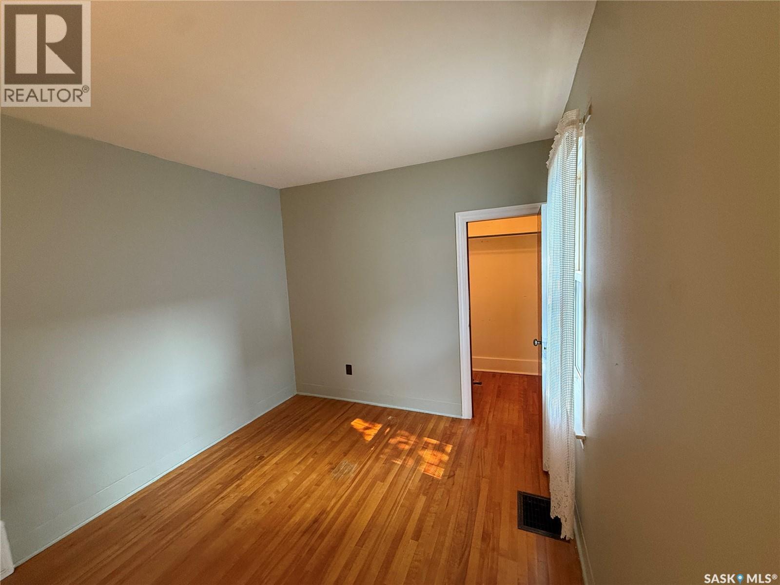 230 6Th Avenue W, Assiniboia, SK - Indoor Photo Showing Other Room
