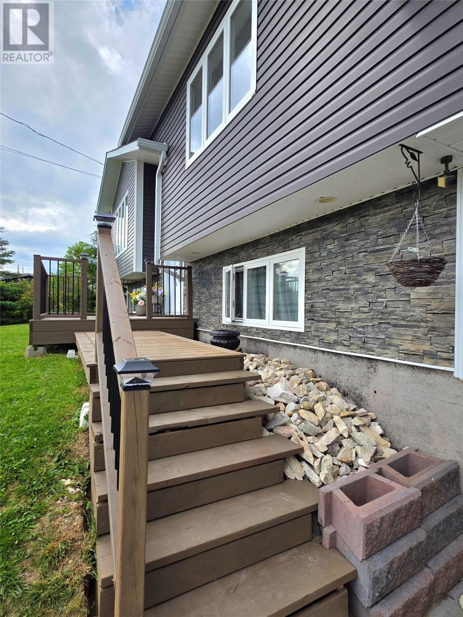 11 Mccarthys Road, Meadows, NL - Outdoor