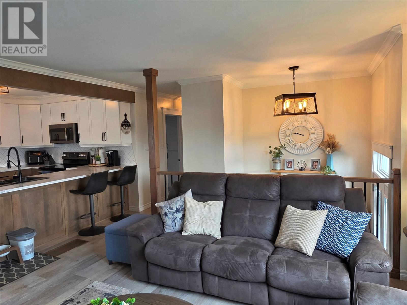 11 Mccarthys Road, Meadows, NL - Indoor Photo Showing Living Room