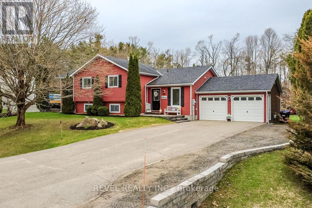 16 Sumac Crescent, Oro-Medonte, ON - Outdoor With Facade