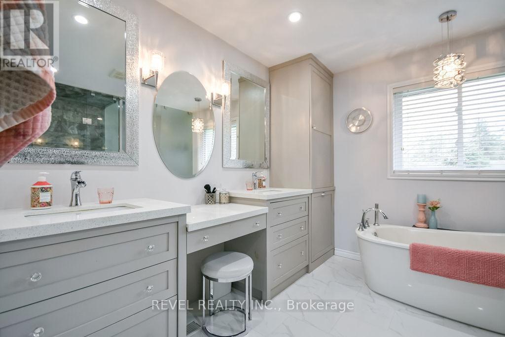 16 Sumac Crescent, Oro-Medonte, ON - Indoor Photo Showing Bathroom