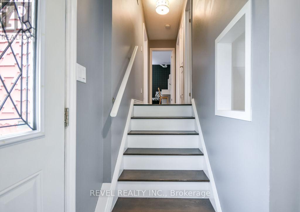 16 Sumac Crescent, Oro-Medonte, ON - Indoor Photo Showing Other Room