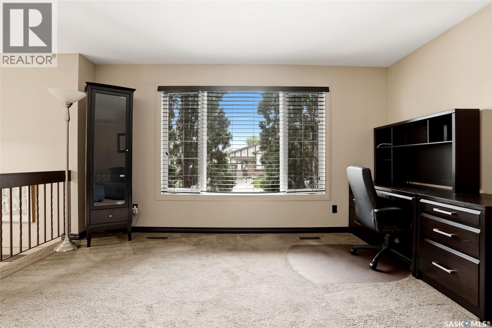 7122 Lawrence Drive, Regina, SK - Indoor