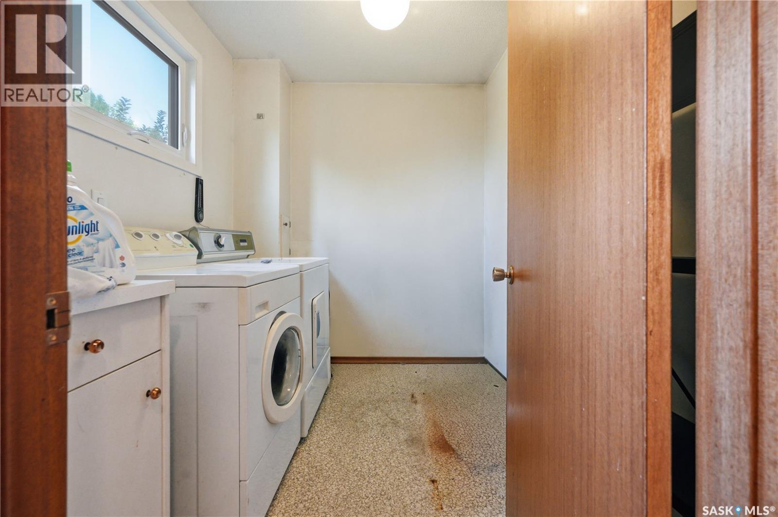 78 Harvard Crescent, Saskatoon, SK - Indoor Photo Showing Laundry Room