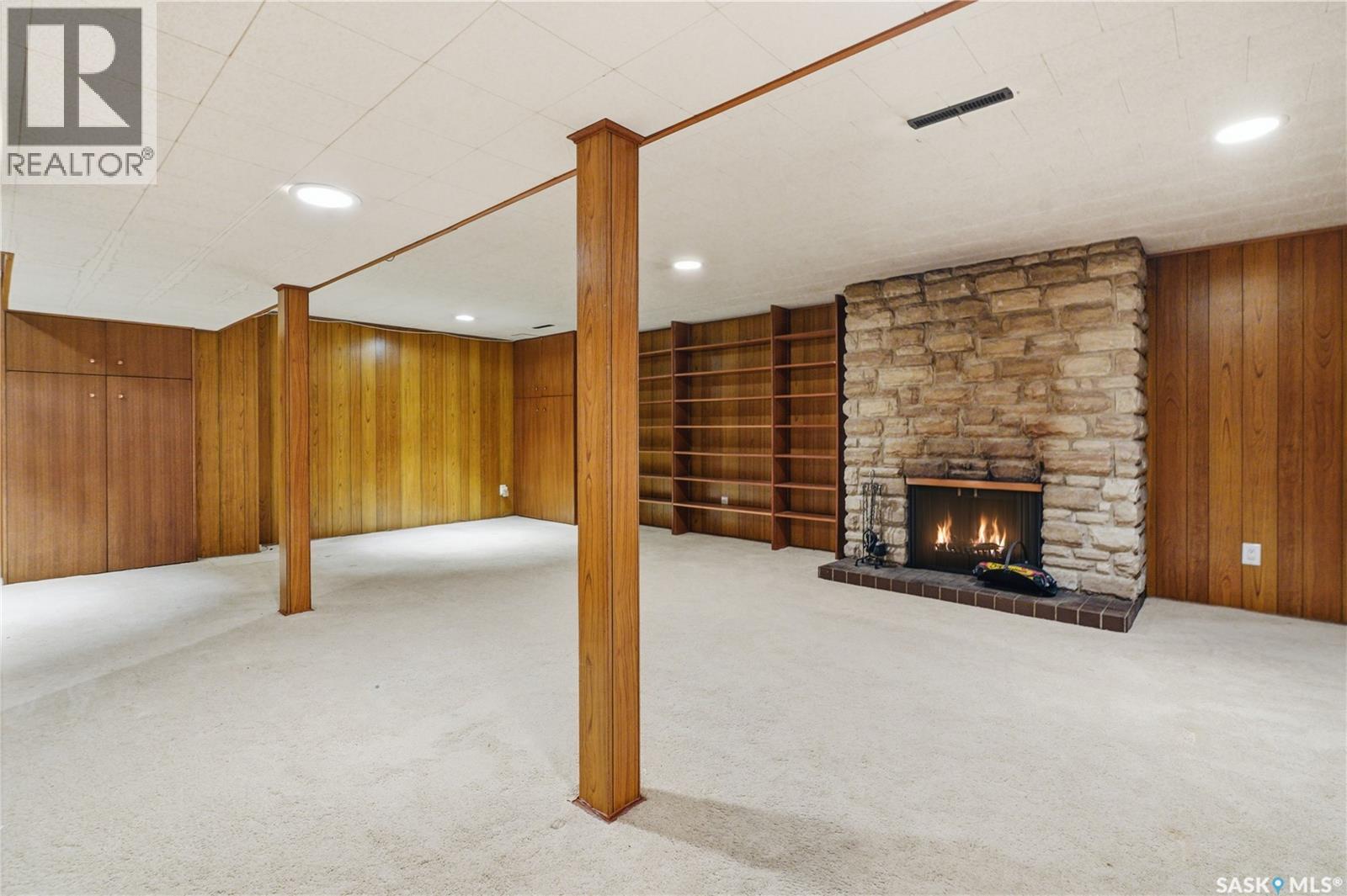 78 Harvard Crescent, Saskatoon, SK - Indoor With Fireplace